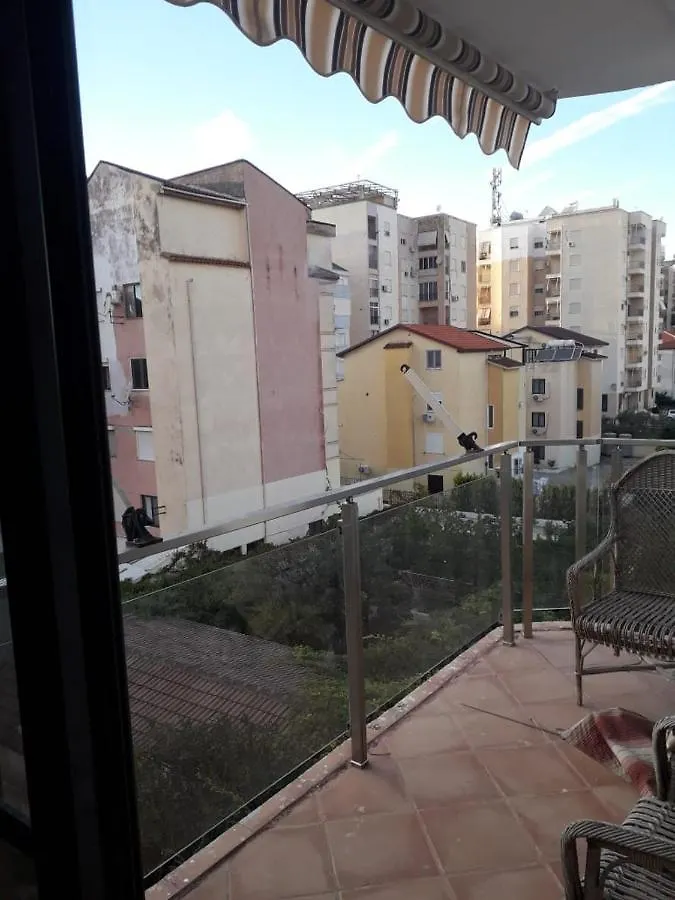 Rruga Viena Διαμέρισμα Golem